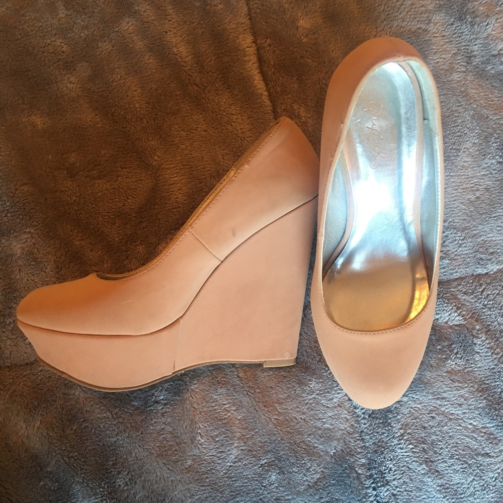 Blush pink, Qupid wedges, 5 inch heel.